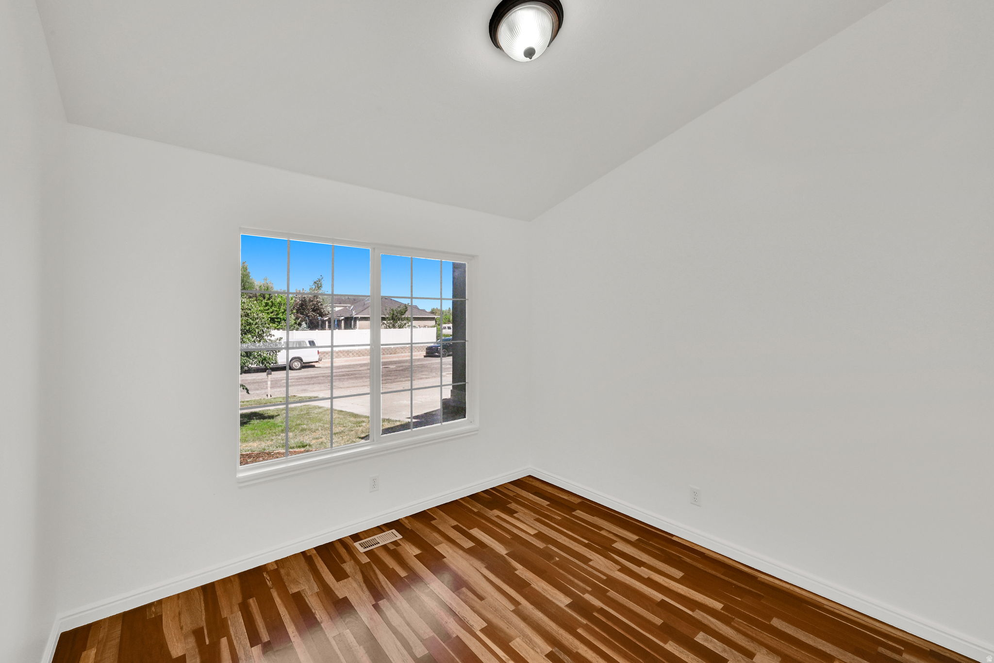 CANTERBURY CORNERS - Residential