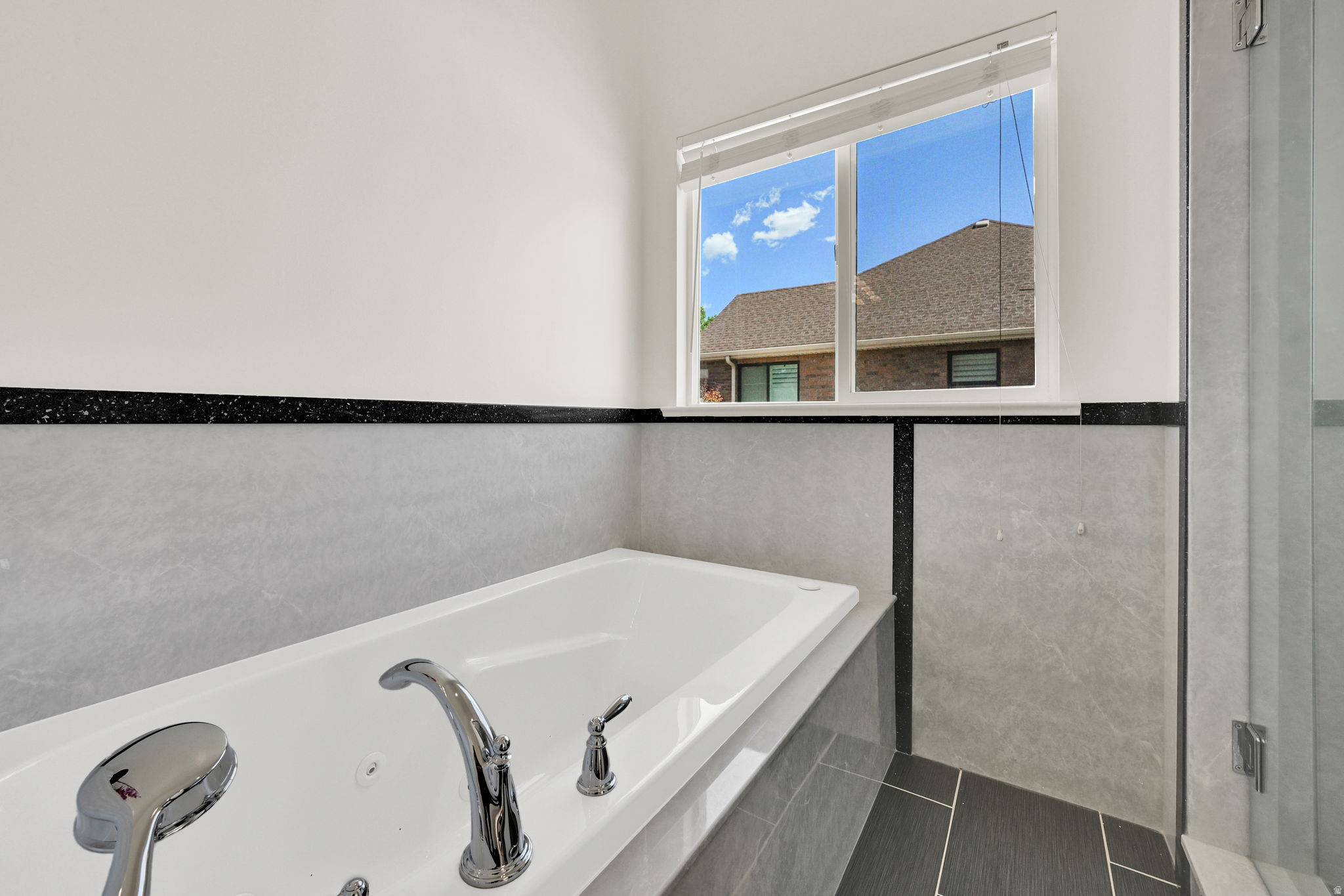 CANTERBURY CORNERS - Residential