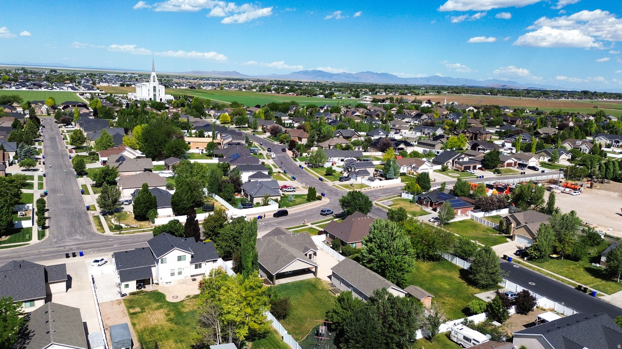 CANTERBURY CORNERS - Residential