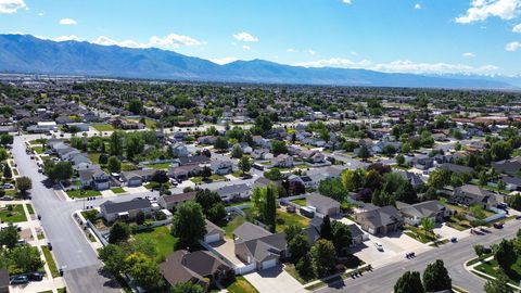 Tiny photo for 1111 S 2200 W, Syracuse, UT 84075 (MLS # 2161263)