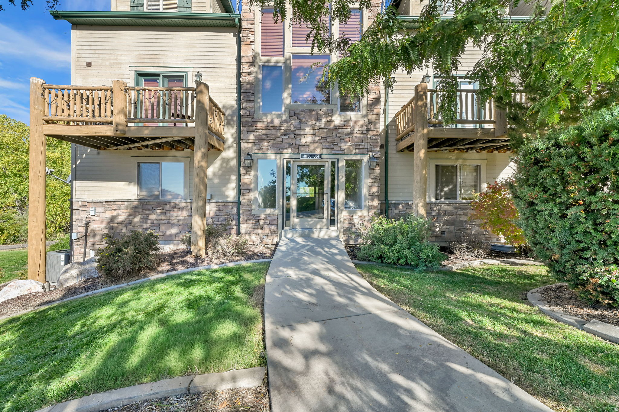 MOOSE HOLLOW - Residential