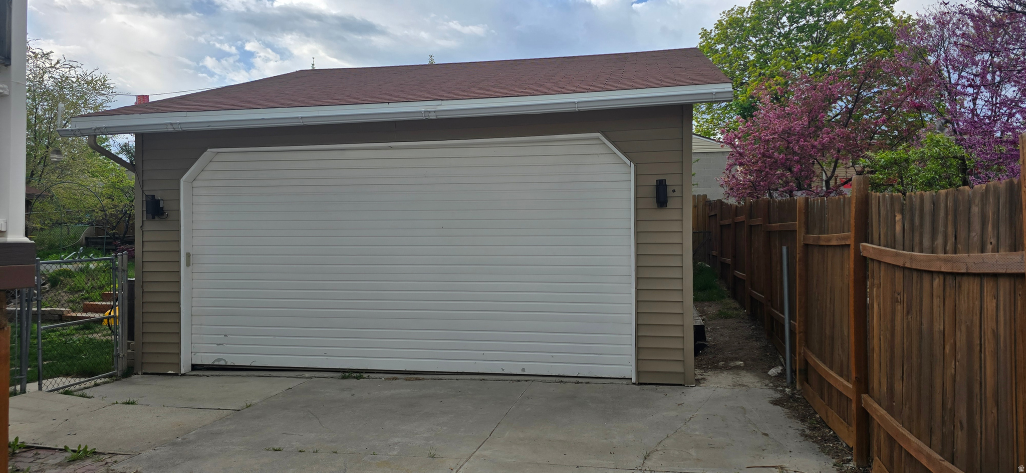 SUNDOWN - Residential