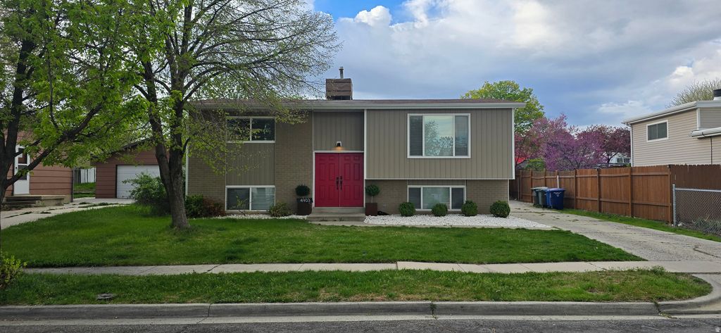 Photo of 4903 W KATHLEEN AVE, West Valley City, UT 84120 (MLS # 2149467)