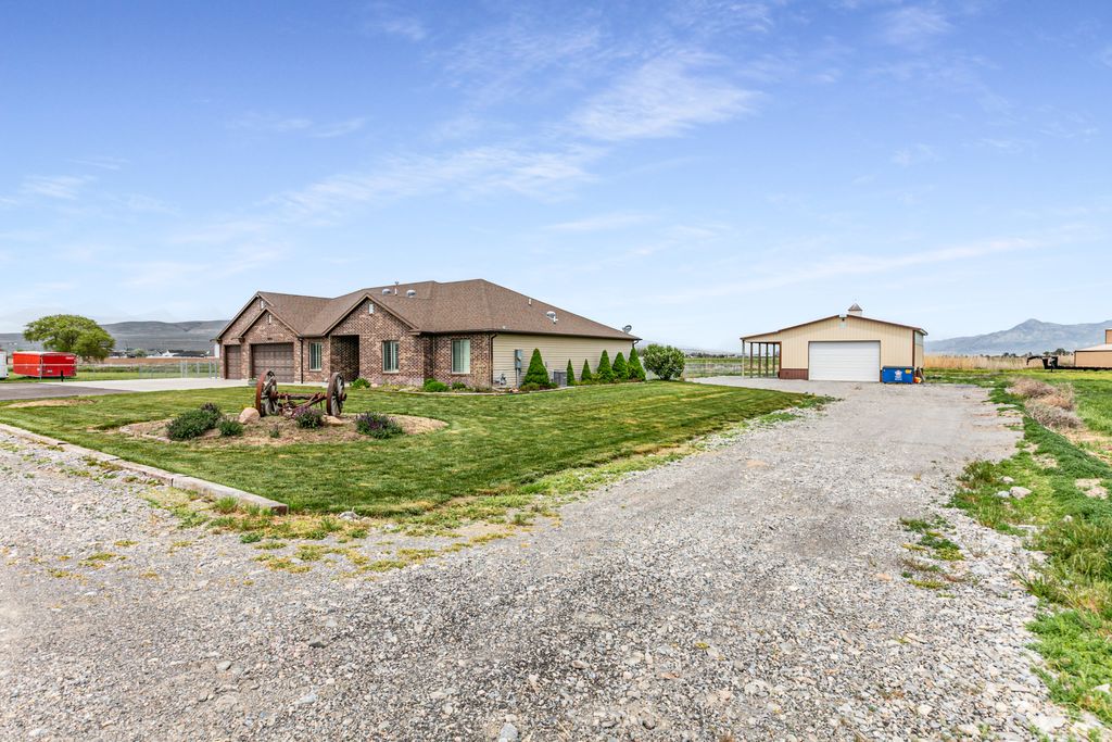 Photo of 4990 W 12000 N, Tremonton, UT 84337 (MLS # 2159173)