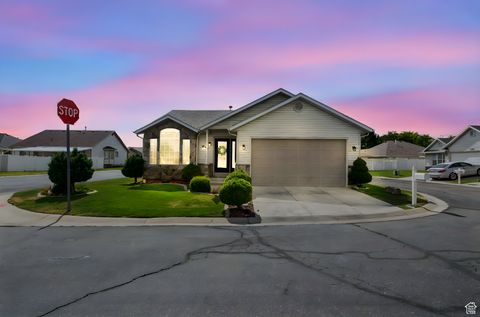 Tiny photo for 4593 PROMENADE DR, Roy, UT 84067 (MLS # 2100549)