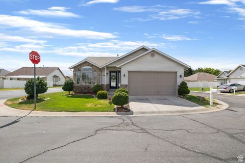 Tiny photo for 4593 PROMENADE DR, Roy, UT 84067 (MLS # 2100549)