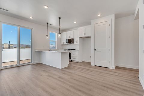Tiny photo for 663 E RYEGRASS DR #303, Eagle Mountain, UT 84005 (MLS # 2154157)