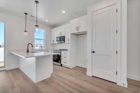 Tiny photo for 663 E RYEGRASS DR #303, Eagle Mountain, UT 84005 (MLS # 2154157)