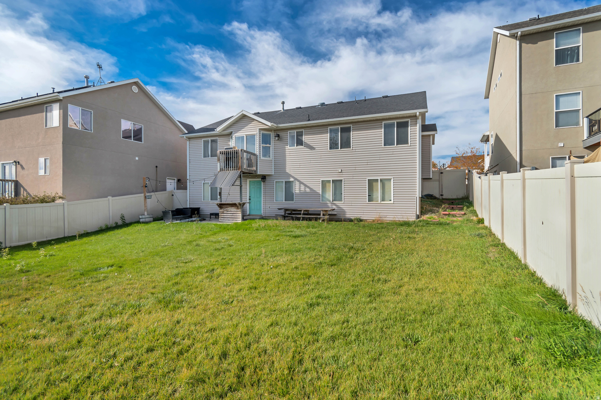 HARVEST HILLS HOA - Residential