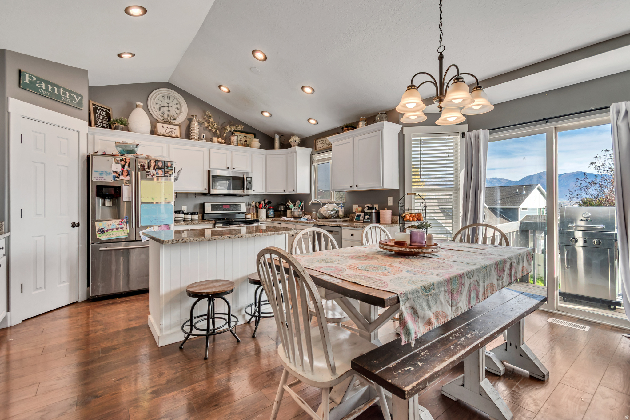 HARVEST HILLS HOA - Residential