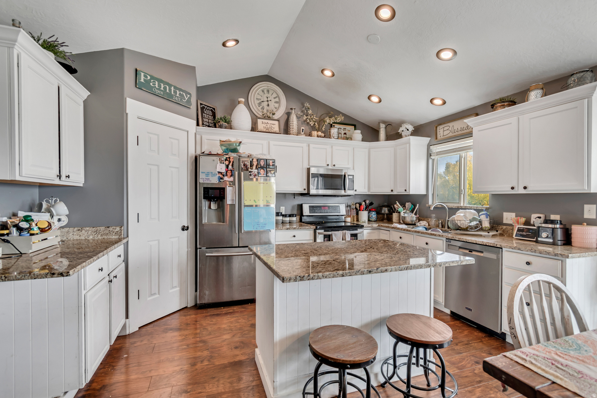 HARVEST HILLS HOA - Residential