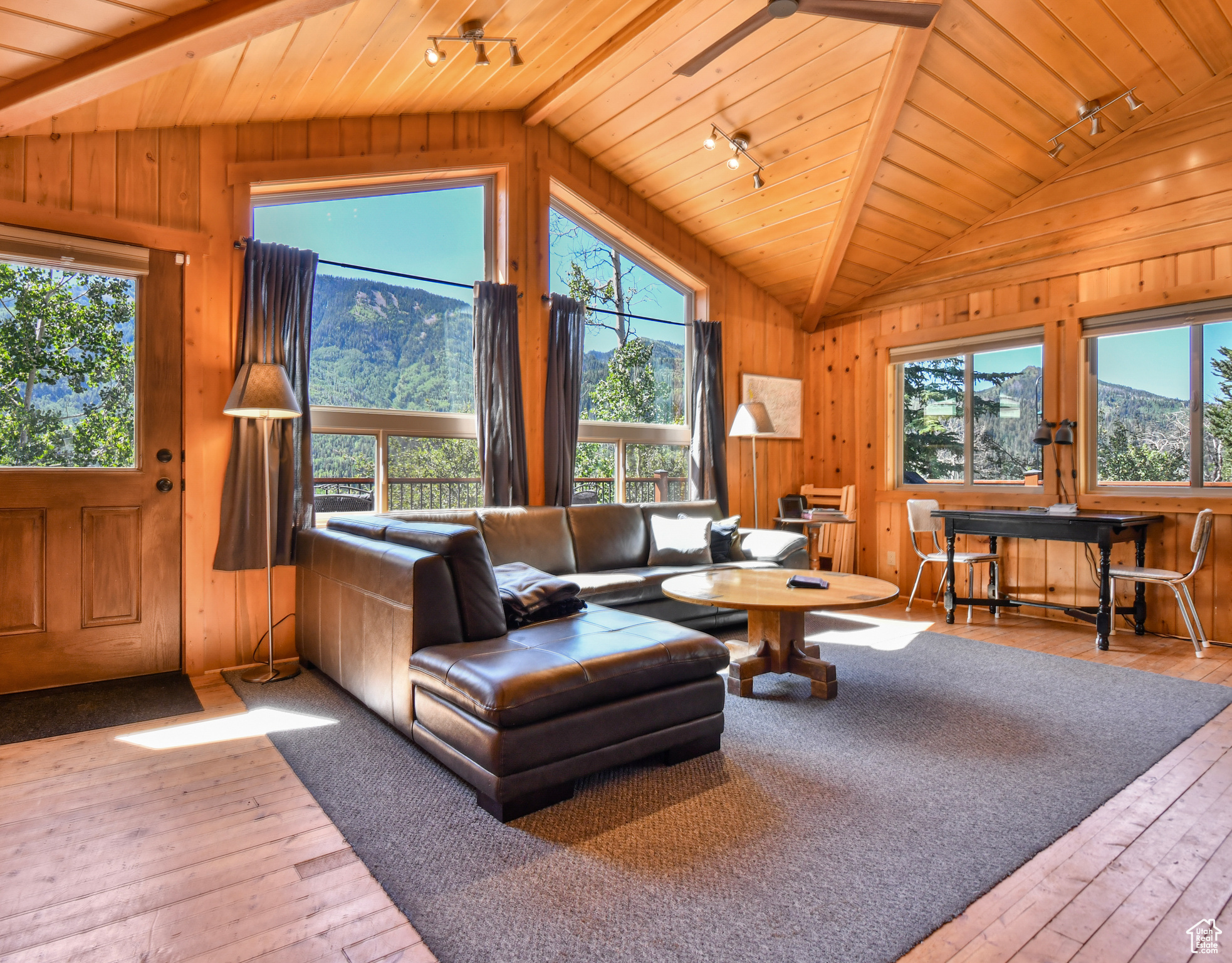 ASPEN ACRES - Residential