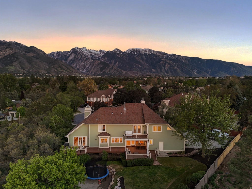 Photo of 8318 S RIDGE POINT RD, Sandy, UT 84093 (MLS # 2157248)