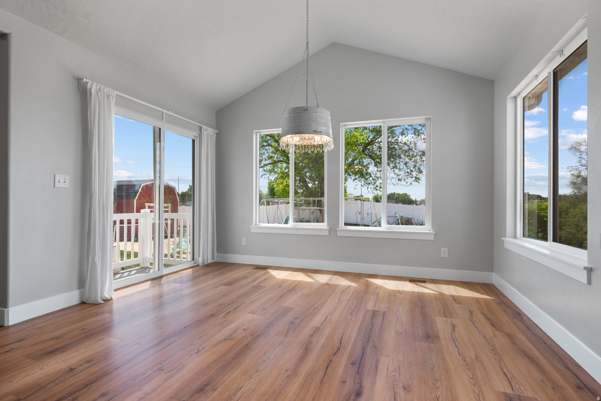 STONEBRIDGE - Residential