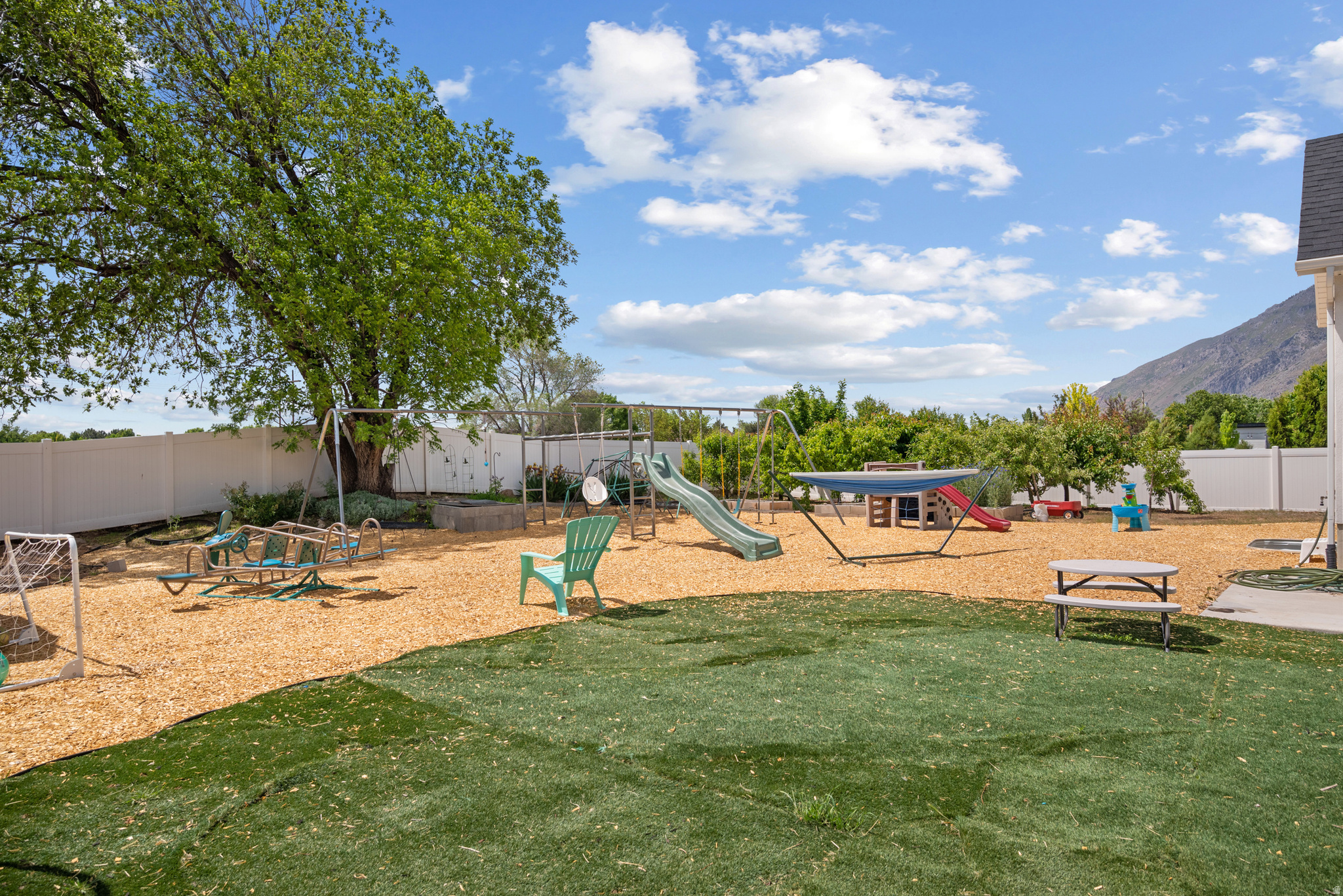 STONEBRIDGE - Residential