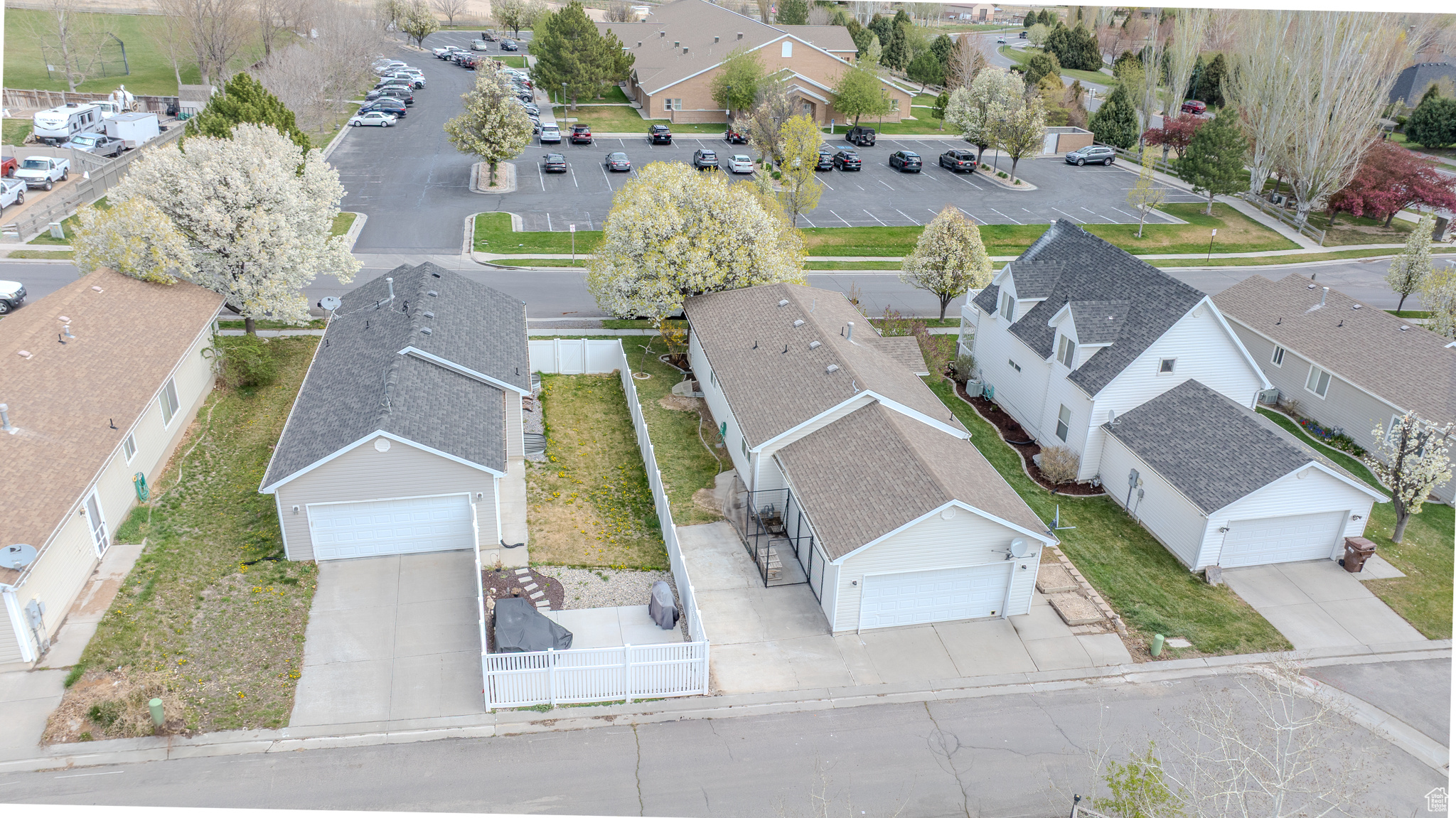 ASH POINT AT SADDLE ROCK RANCH - Residential