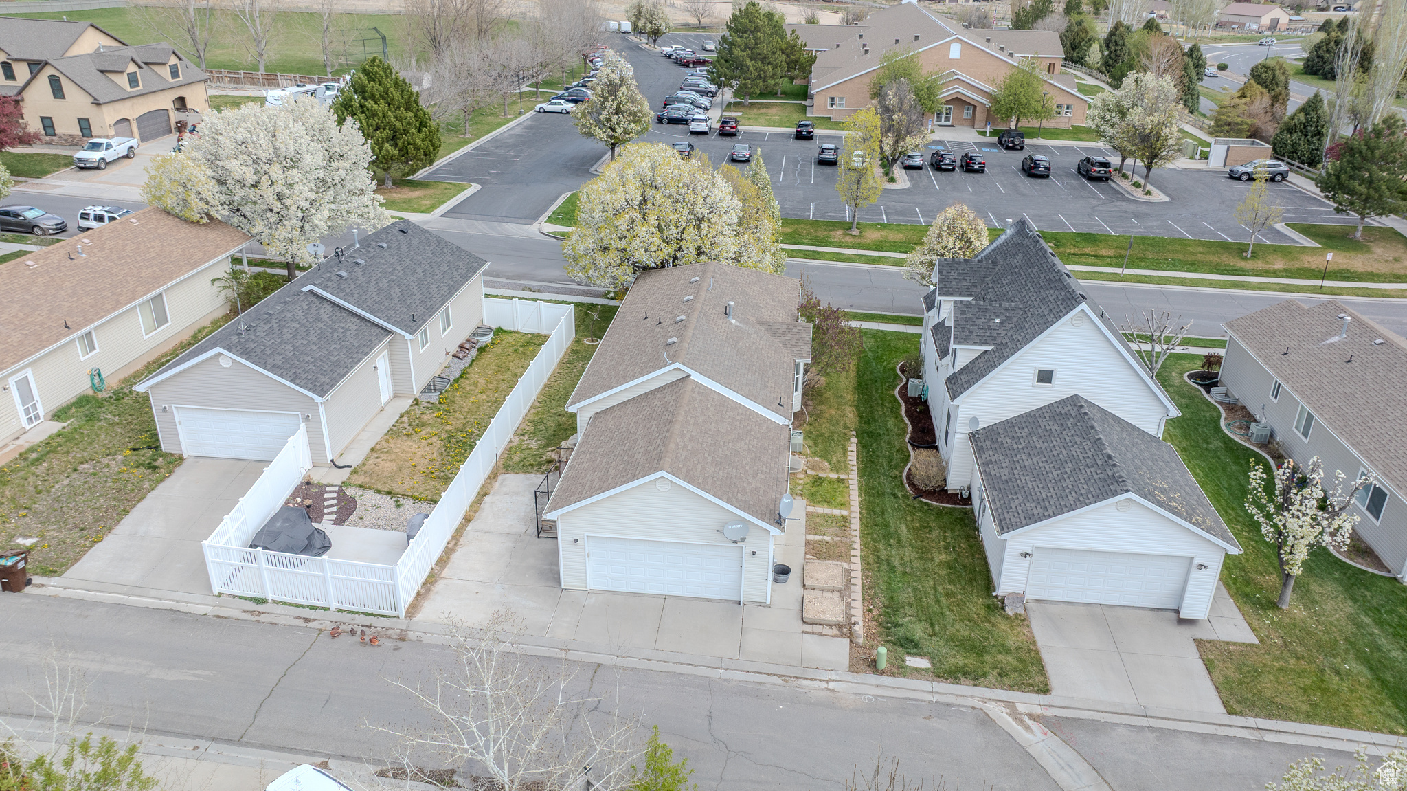ASH POINT AT SADDLE ROCK RANCH - Residential