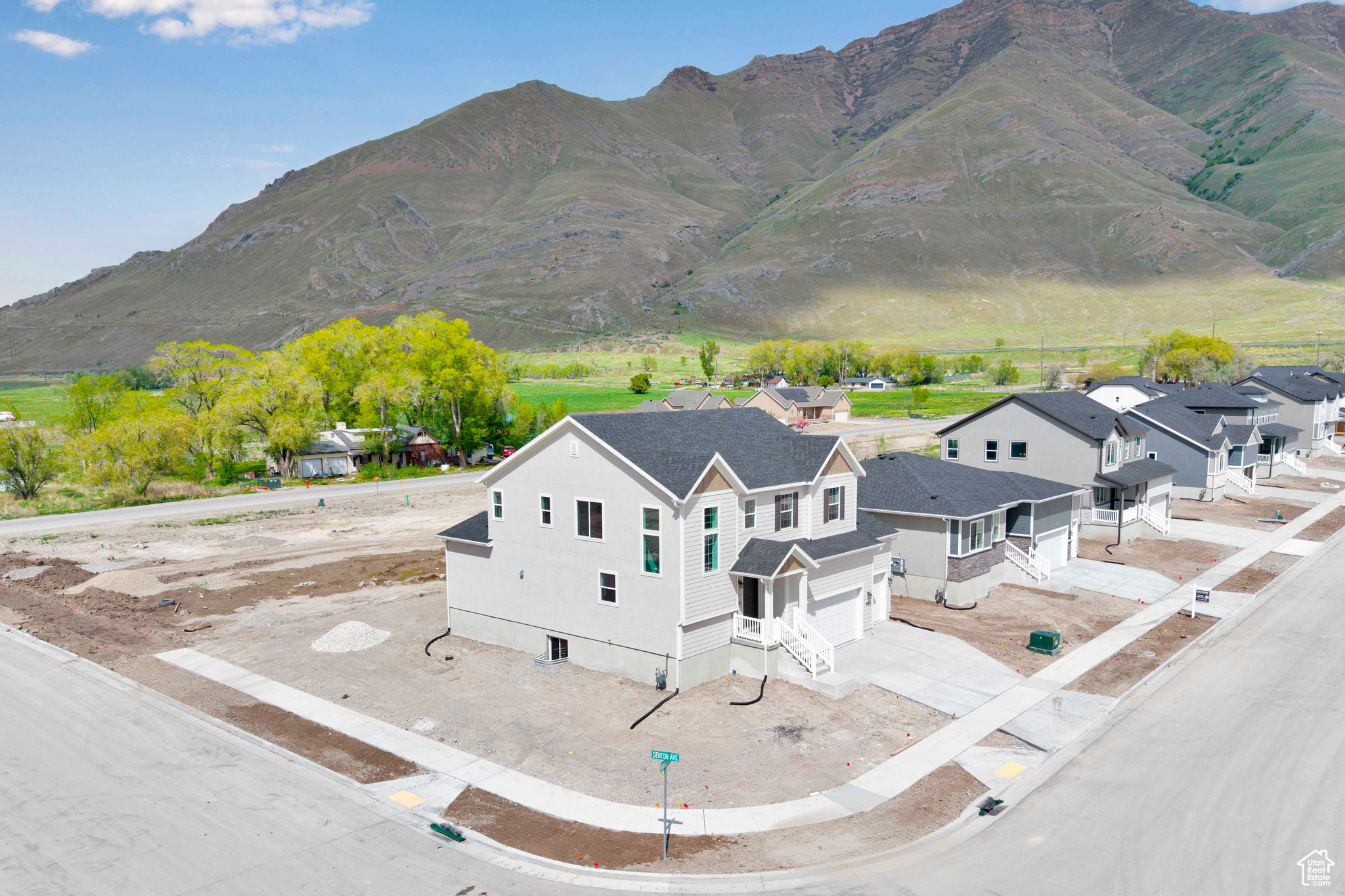 PASTURES AT SADDLEBACK - Residential