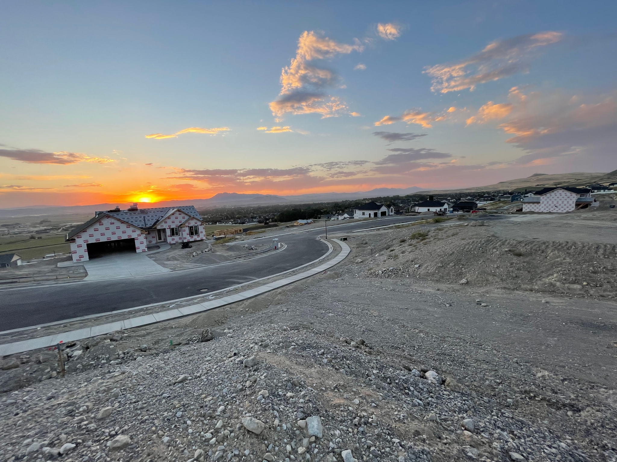 SKY VIEW HEIGHTS - Land