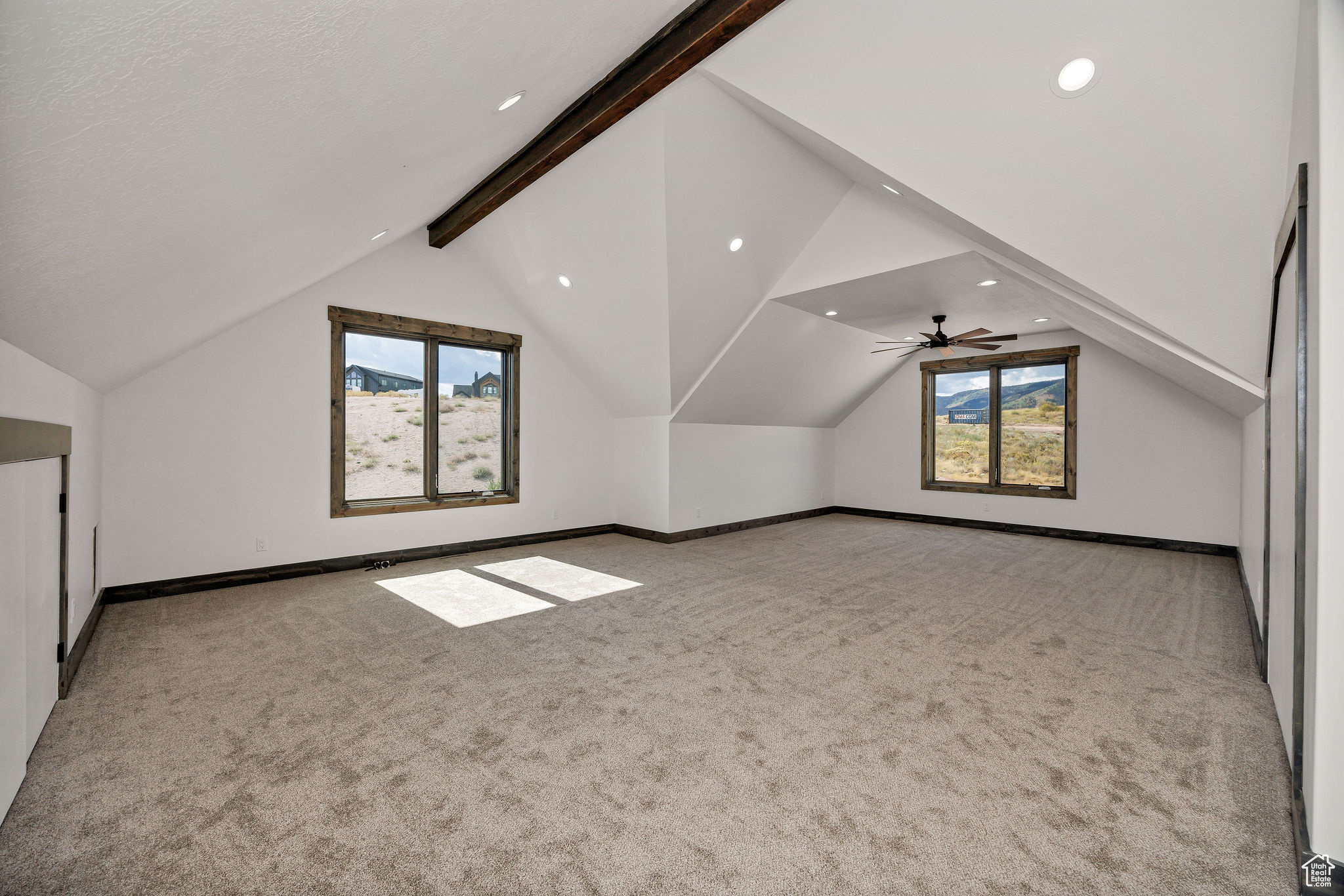 THE KNOLL AT THE RESERVE - Residential