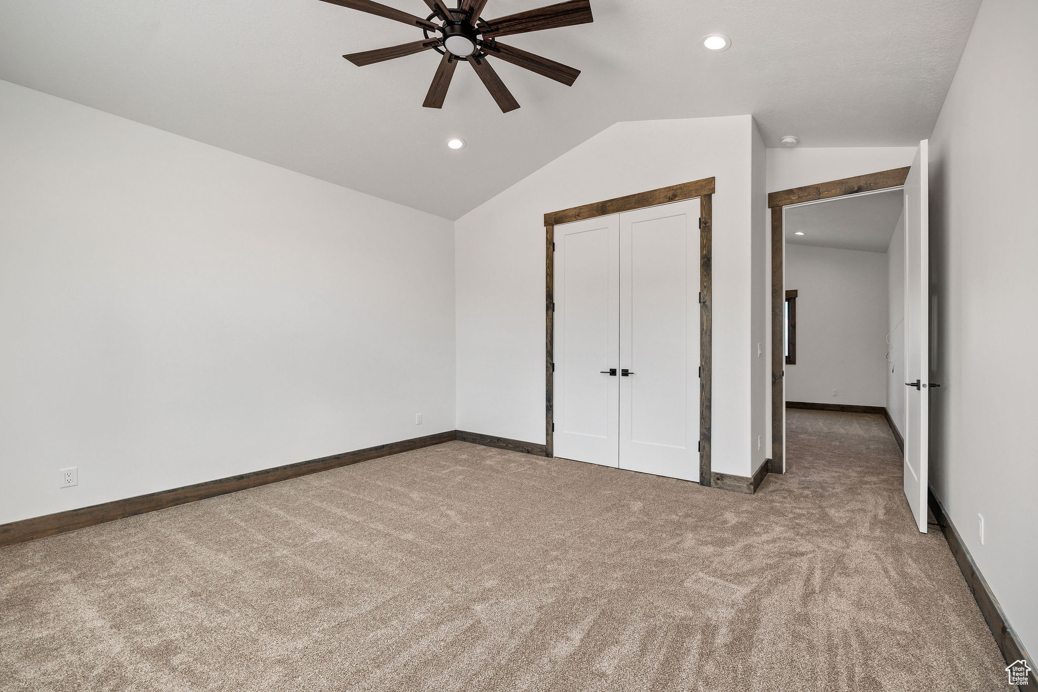 THE KNOLL AT THE RESERVE - Residential