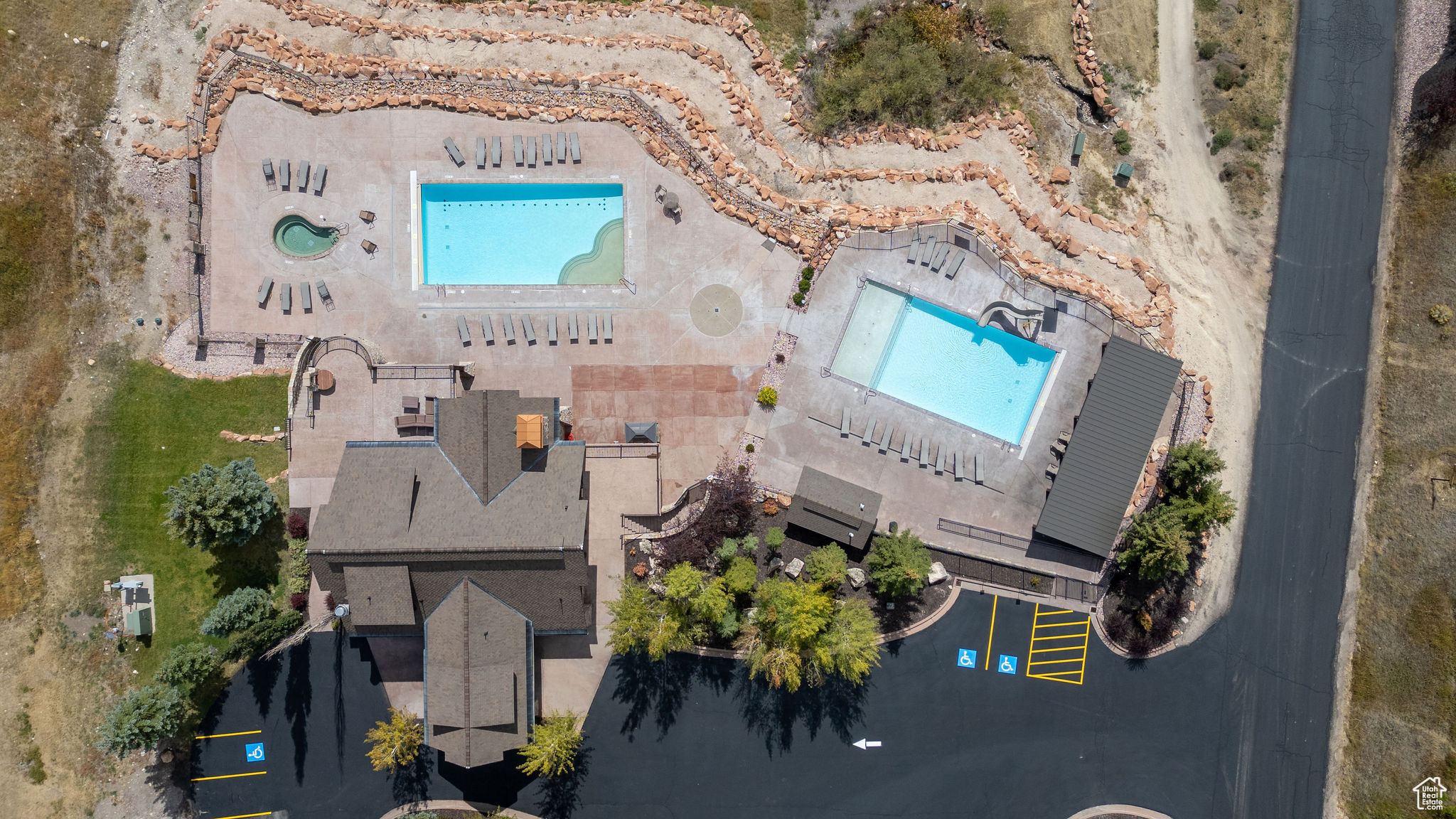 THE KNOLL AT THE RESERVE - Residential