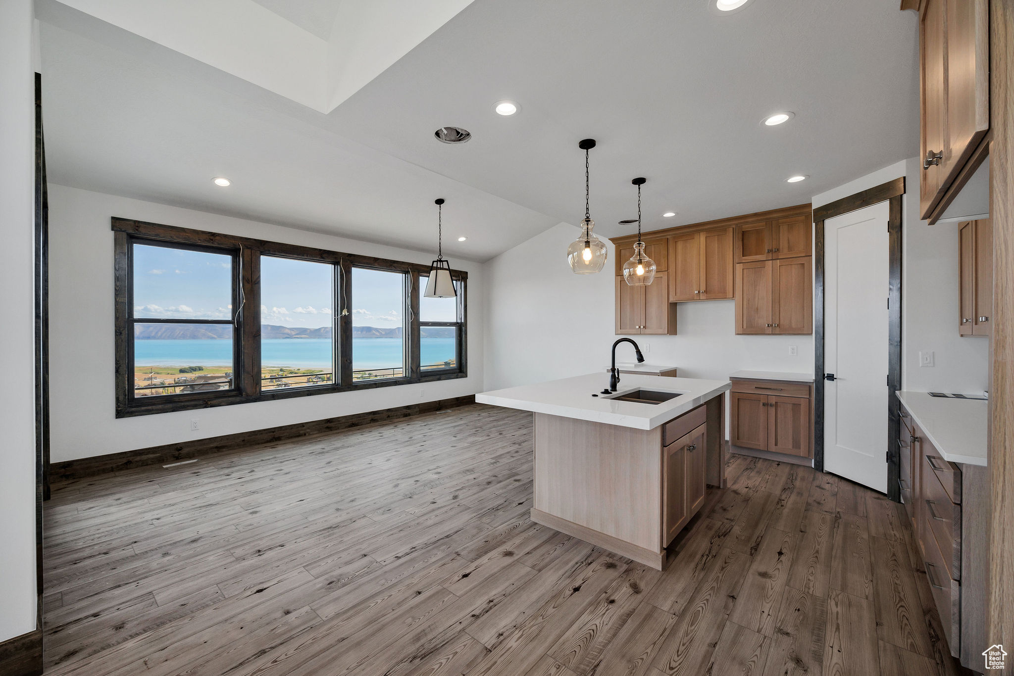 THE KNOLL AT THE RESERVE - Residential