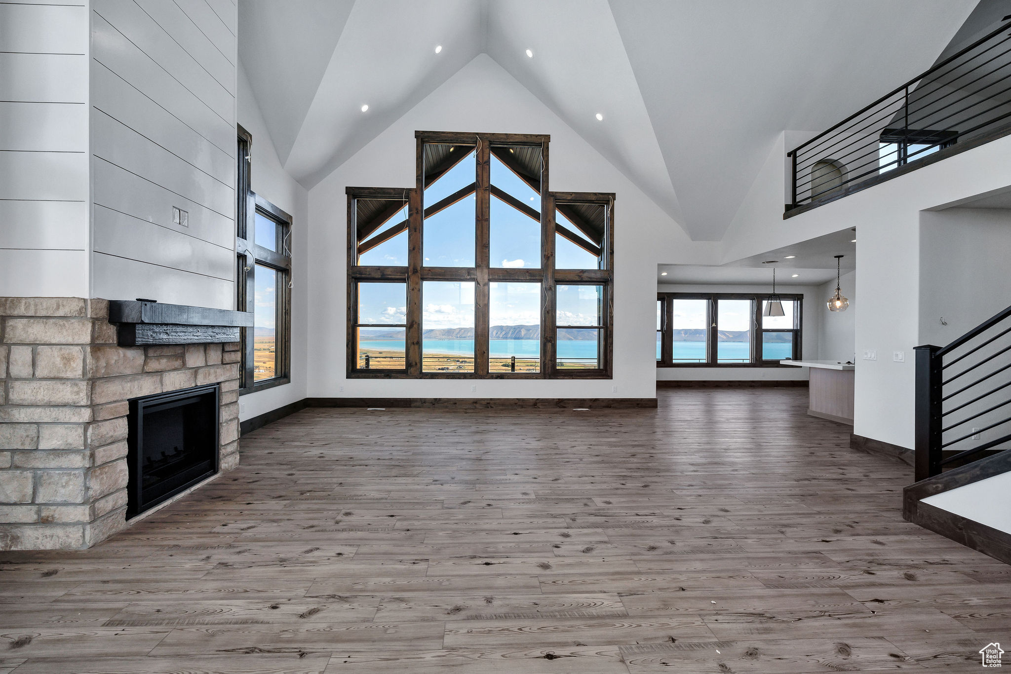 THE KNOLL AT THE RESERVE - Residential