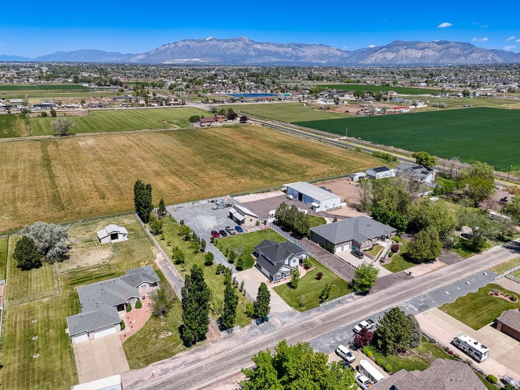 Photo of 5182 W 5725 S, Hooper, UT 84315 (MLS # 2156413)