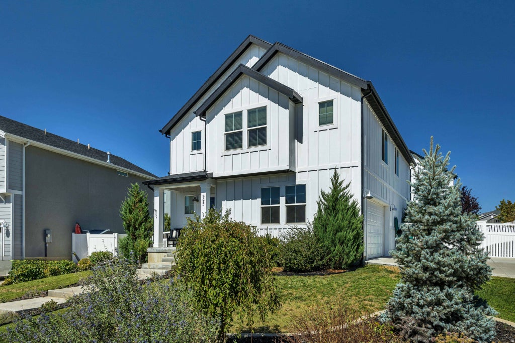 Photo of 995 E MECHAM AVE #122, Layton, UT 84040 (MLS # 2183317)