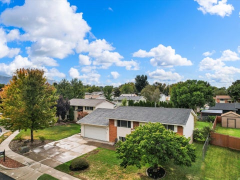 Tiny photo for 623 W 1635 N, Clinton, UT 84015 (MLS # 2185919)