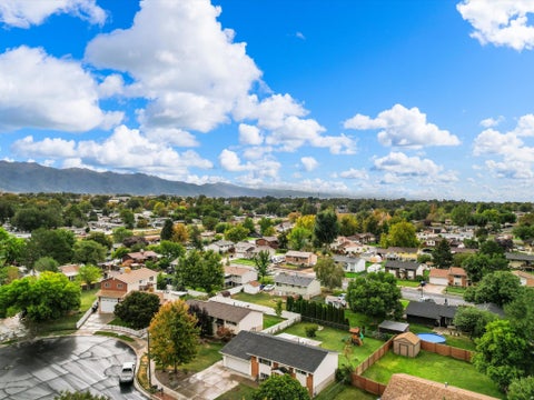 Tiny photo for 623 W 1635 N, Clinton, UT 84015 (MLS # 2185919)