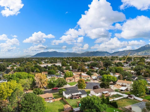 Tiny photo for 623 W 1635 N, Clinton, UT 84015 (MLS # 2185919)