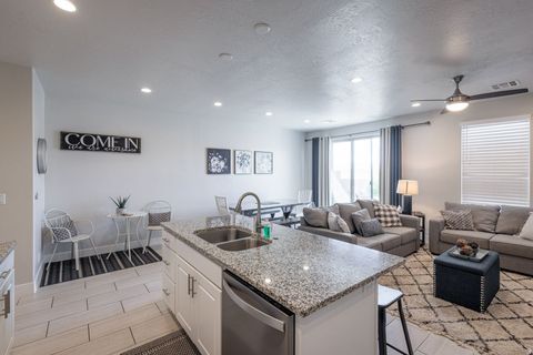 Tiny photo for 4845 N FISHERS WAY, Saint George, UT 84770 (MLS # 2129410)