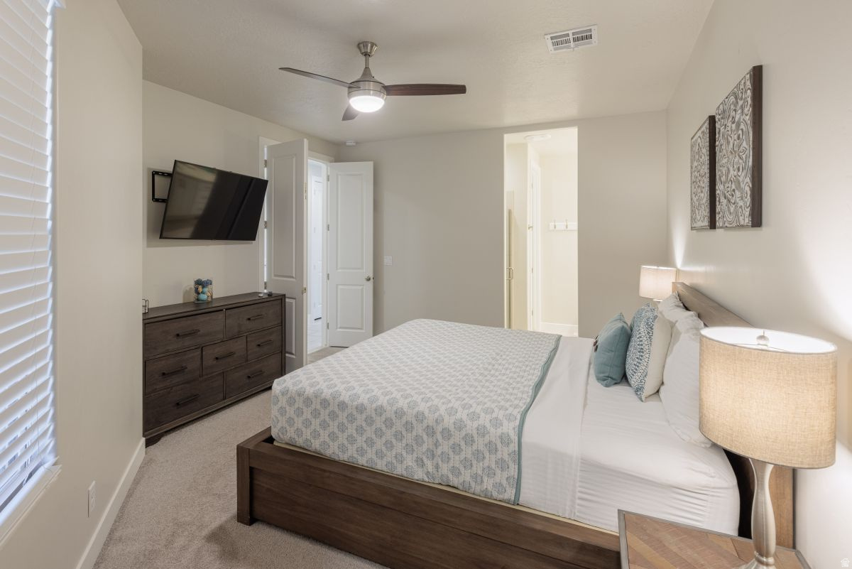 ESCAPES AT THE LEDGES PH 5 - Residential