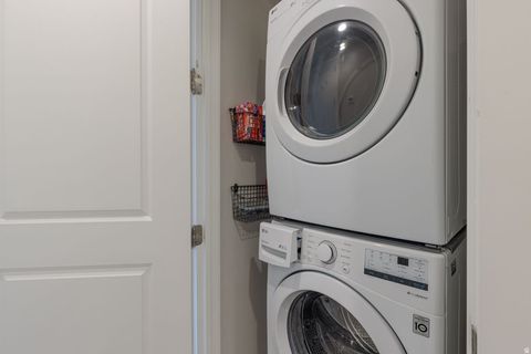 Tiny photo for 4845 N FISHERS WAY, Saint George, UT 84770 (MLS # 2129410)