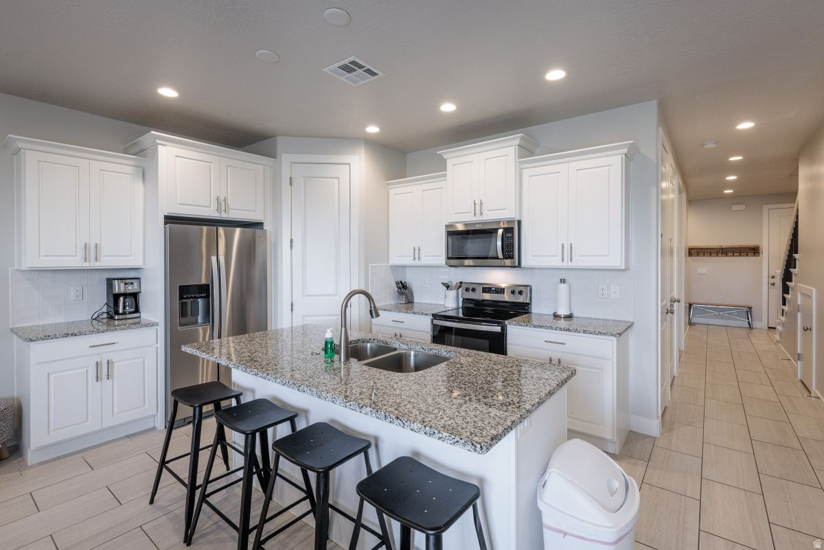 ESCAPES AT THE LEDGES PH 5 - Residential