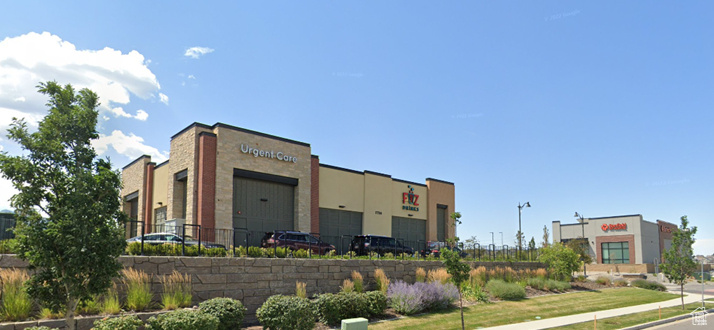 HIGHLAND - Commercial Lease