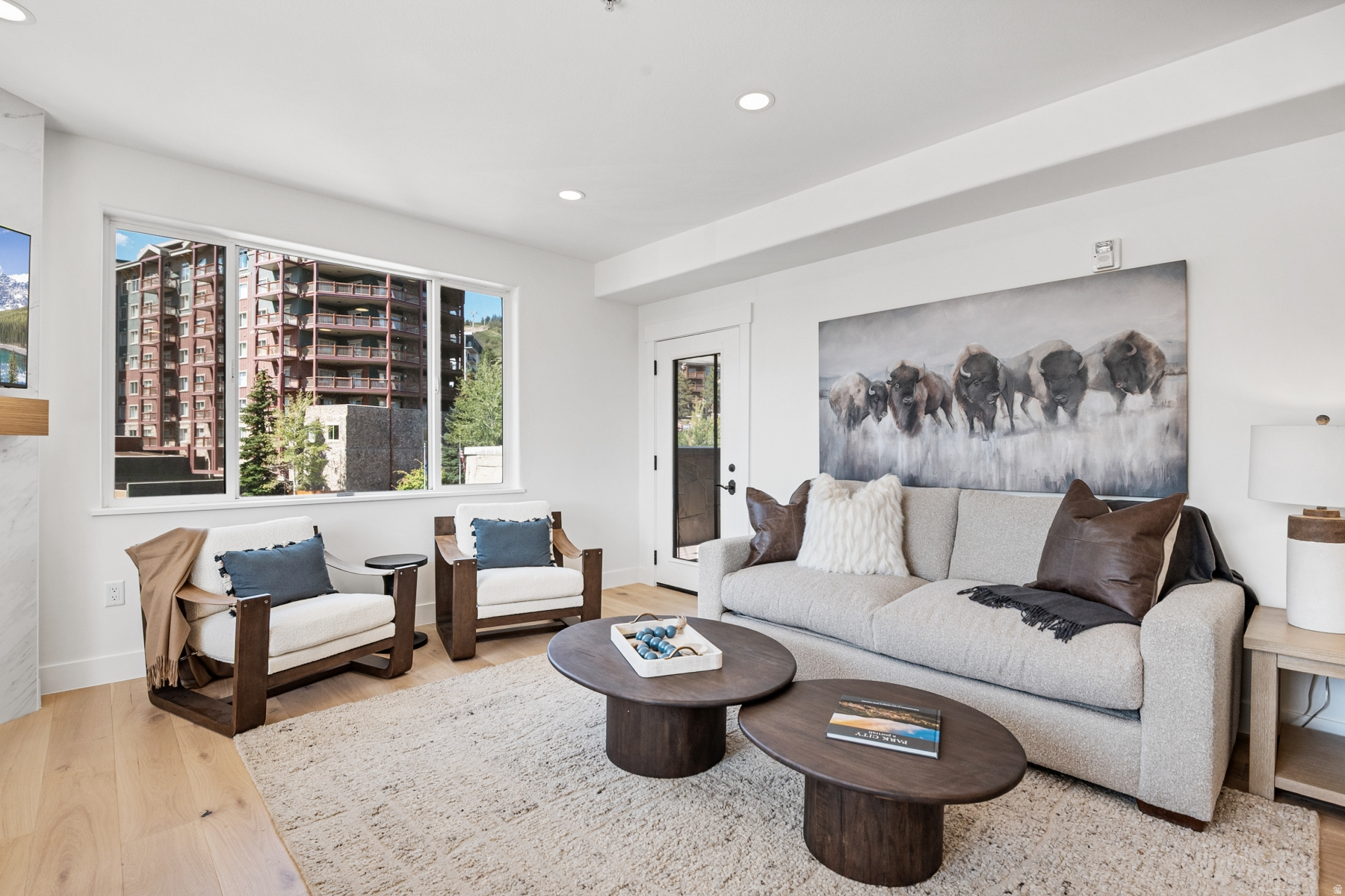 SILVERADO LODGE CONDOMINIUM - Residential