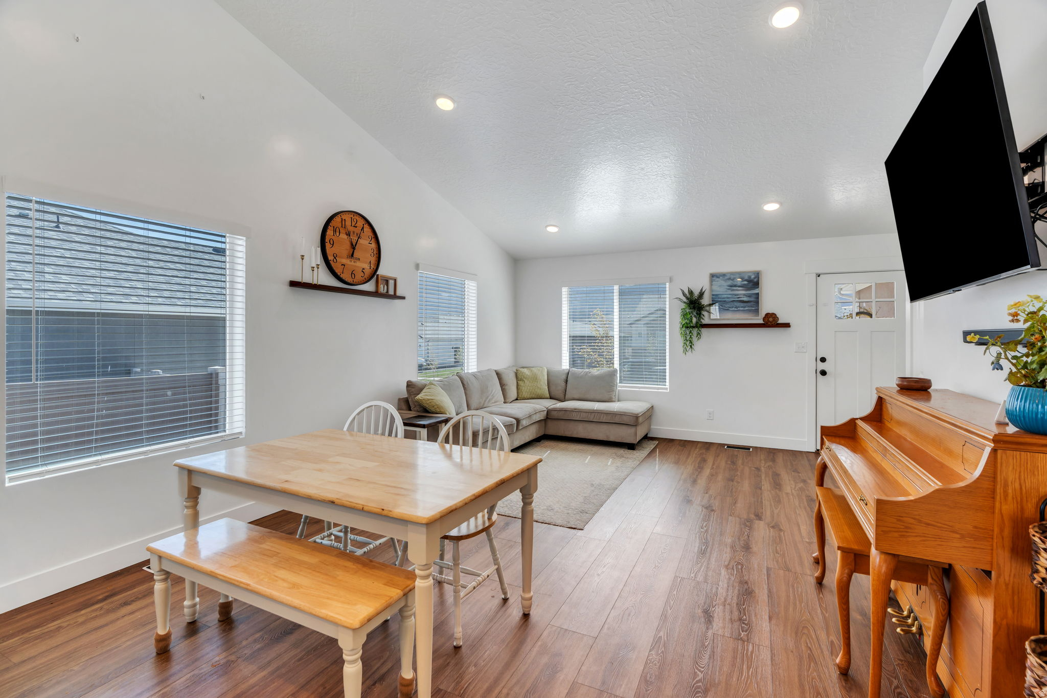 THE HILLS AT SUMMIT RIDGE - Residential