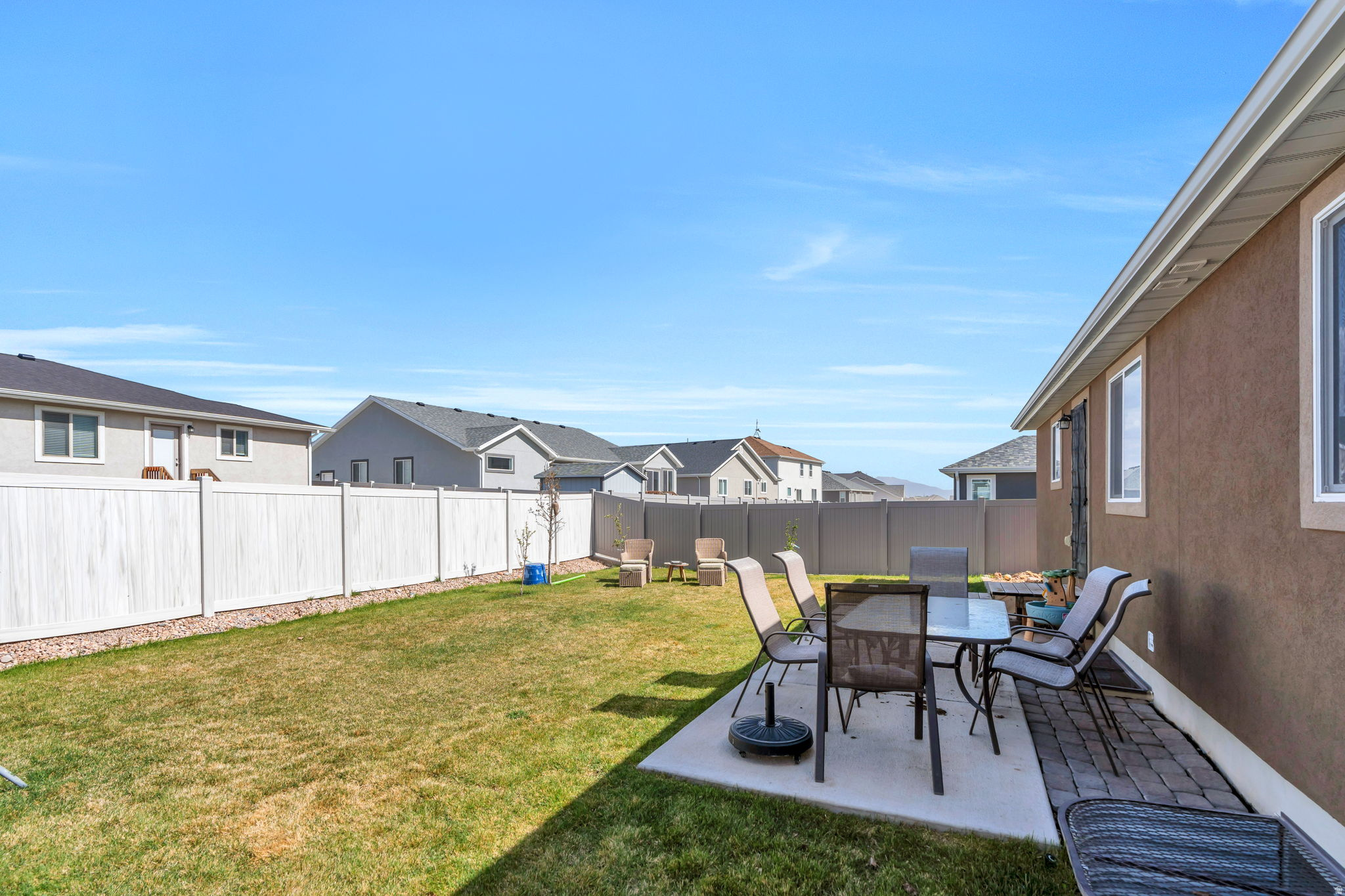 THE HILLS AT SUMMIT RIDGE - Residential