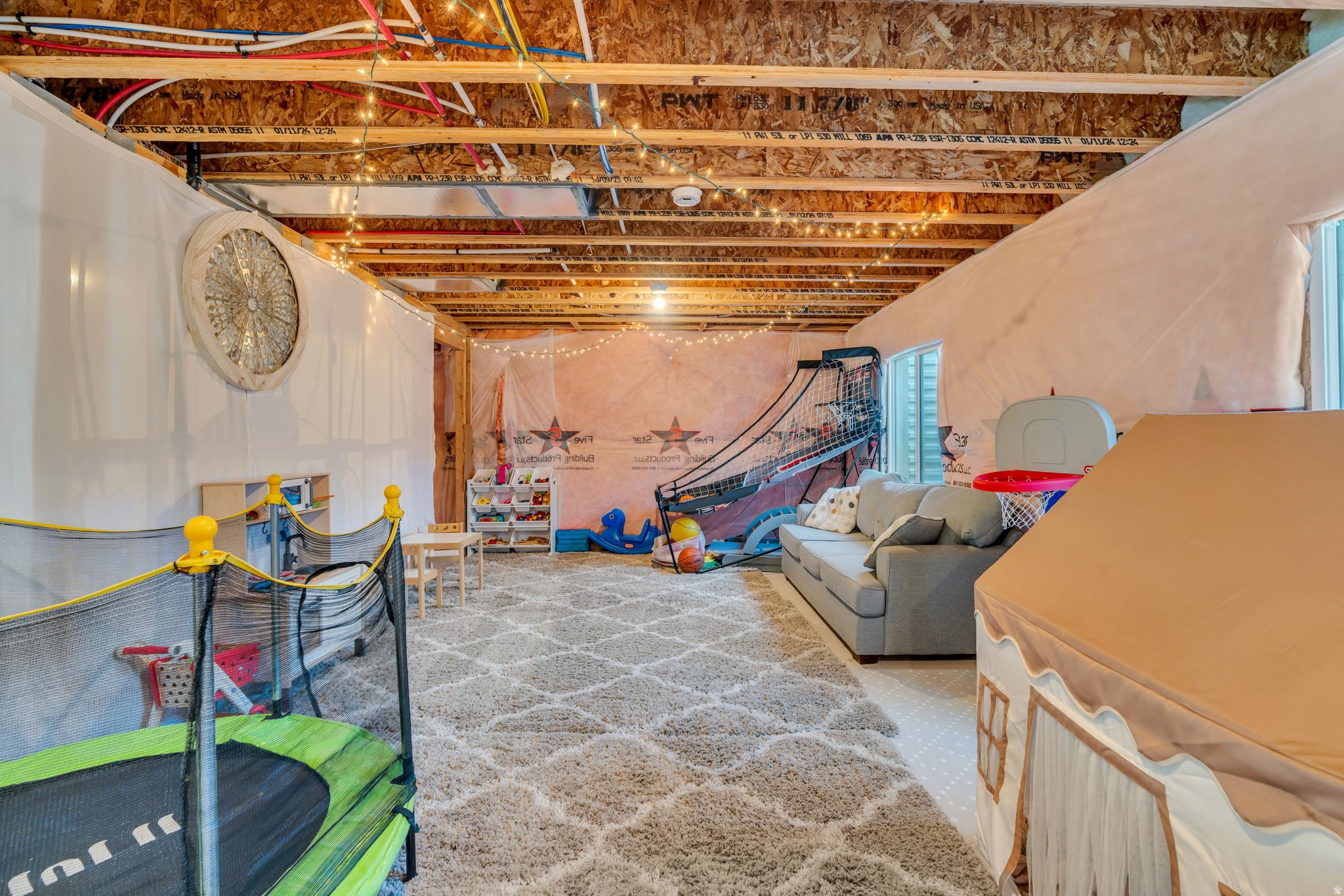 THE HILLS AT SUMMIT RIDGE - Residential