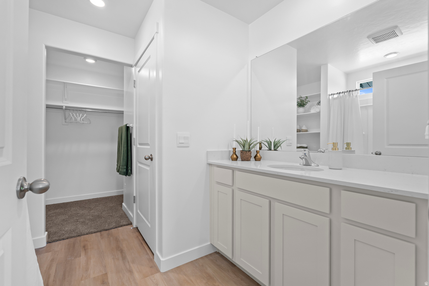 VIRIDIAN - Residential