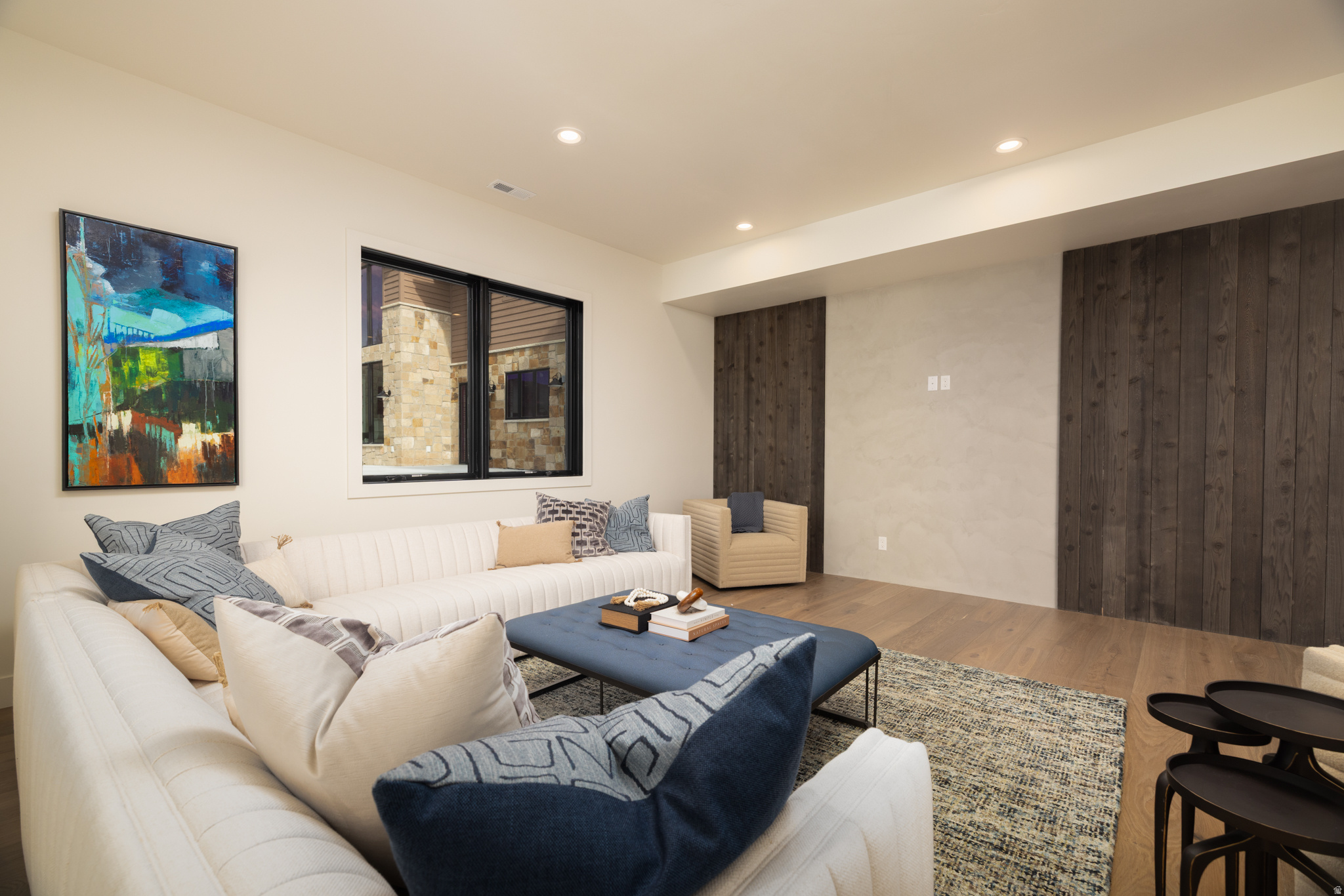 HIDEOUT CANYON - Residential