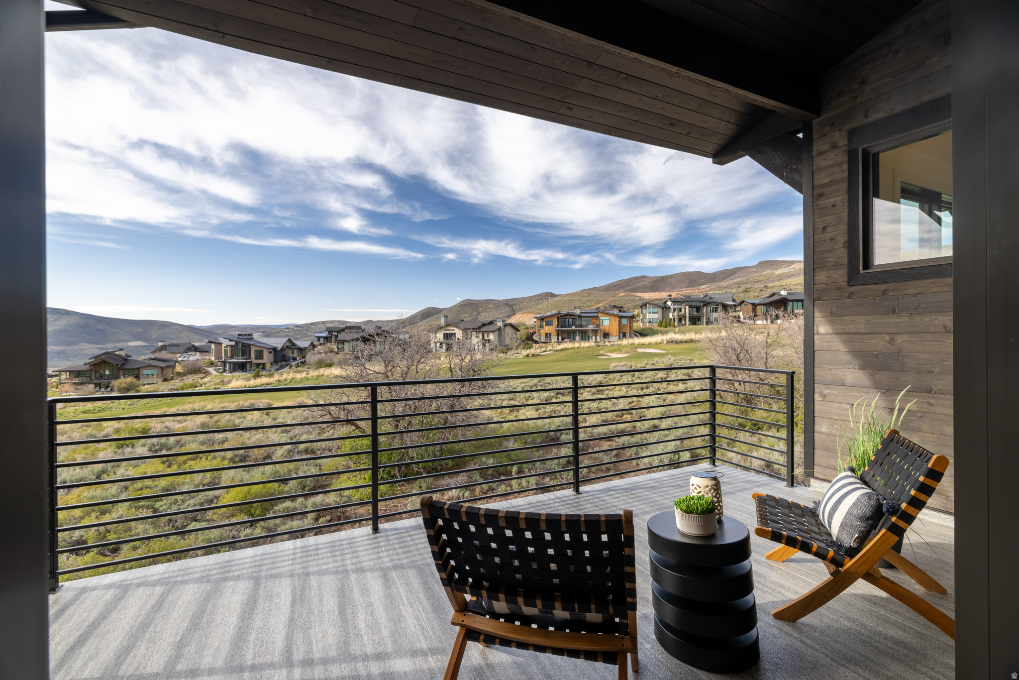 HIDEOUT CANYON - Residential