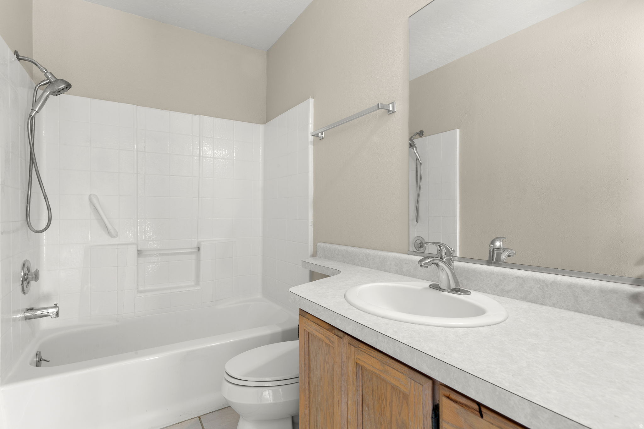 WASHINGTON EST & AMD LOTS 31 32 33 - Residential