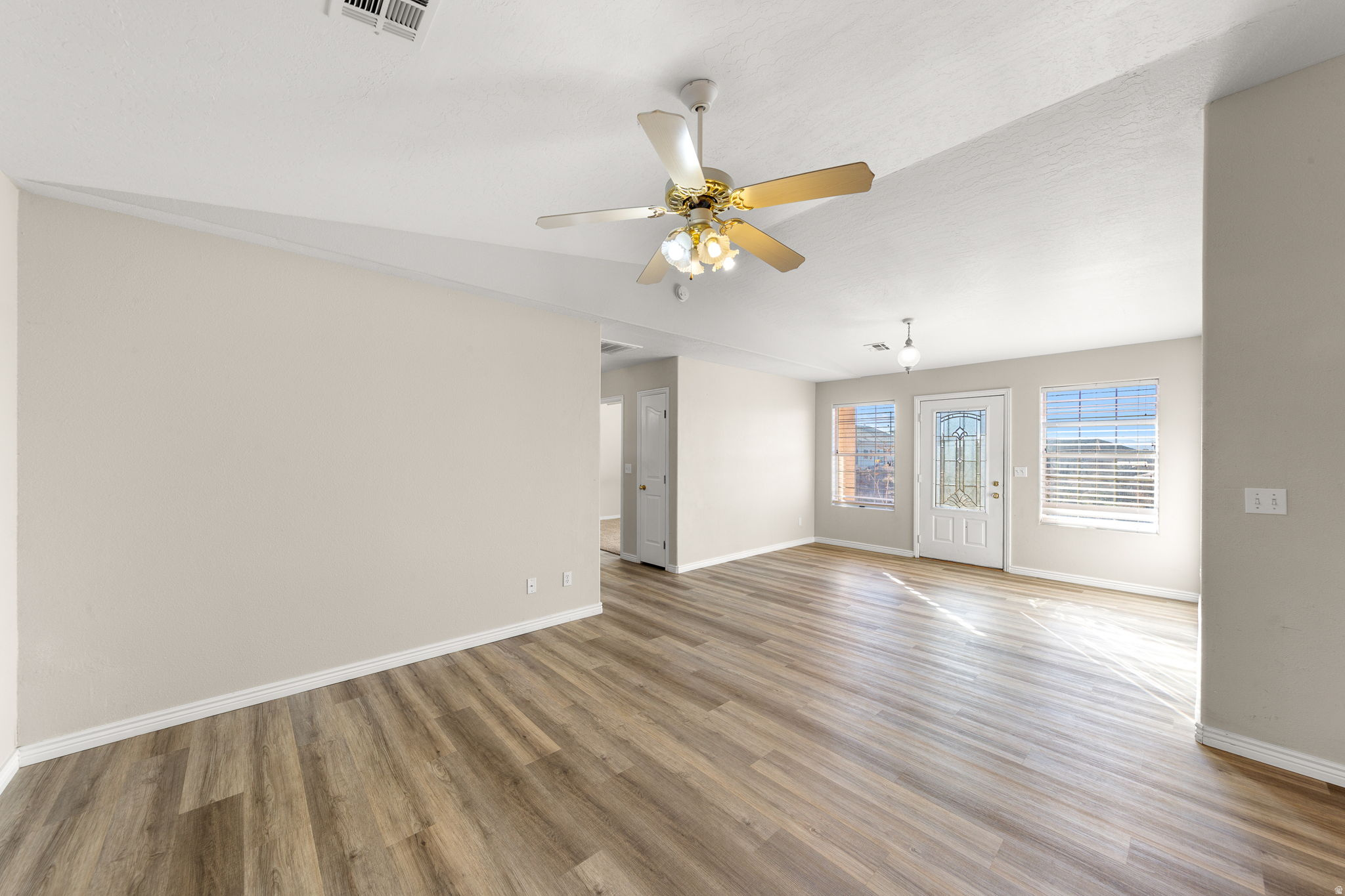 WASHINGTON EST & AMD LOTS 31 32 33 - Residential