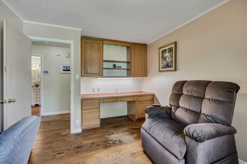 Tiny photo for 1498 E MOUNT MANOR CIR, Cottonwood Heights, UT 84121 (MLS # 2151690)