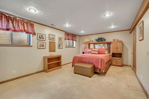 Tiny photo for 1498 E MOUNT MANOR CIR, Cottonwood Heights, UT 84121 (MLS # 2151690)