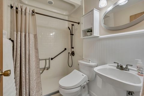 Tiny photo for 1498 E MOUNT MANOR CIR, Cottonwood Heights, UT 84121 (MLS # 2151690)